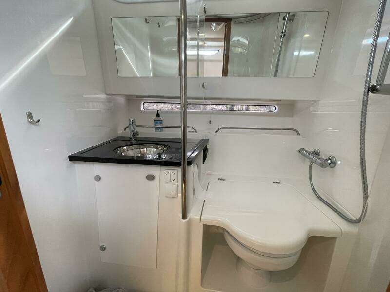 WINDRUSH 40ft Nimbus Yacht For Sale