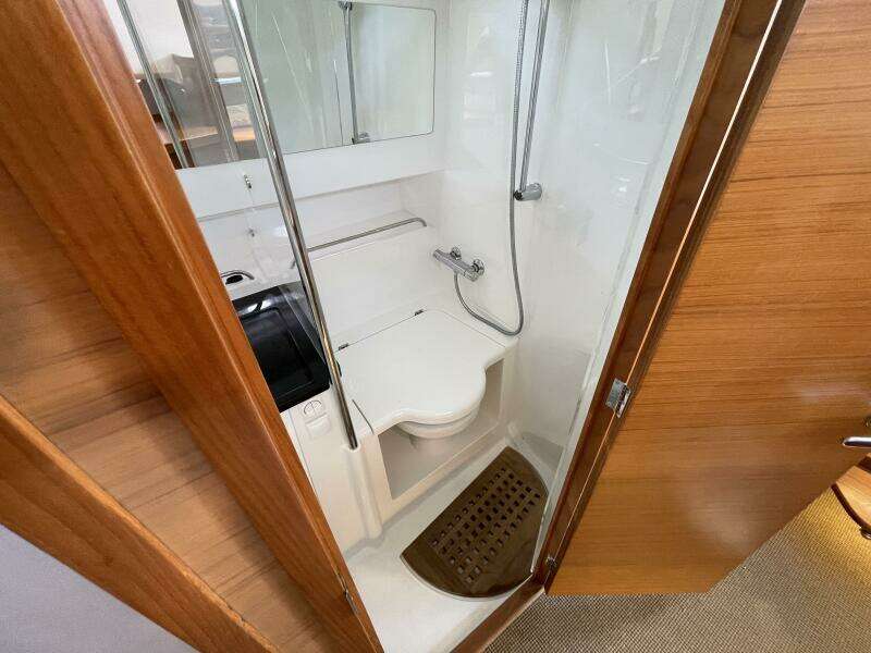 WINDRUSH 40ft Nimbus Yacht For Sale