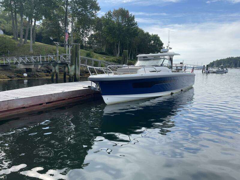 WINDRUSH 40ft Nimbus Yacht For Sale