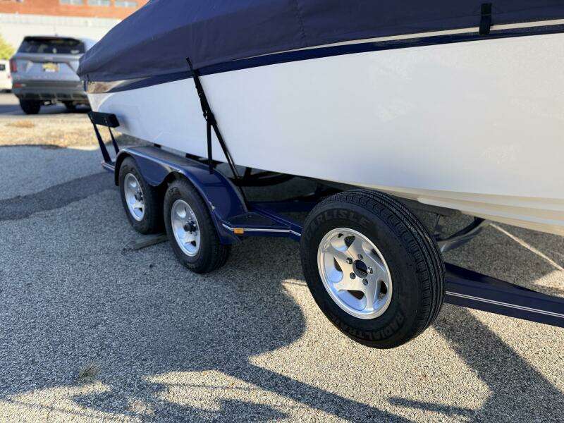 22ft Four Winns Yacht For Sale
