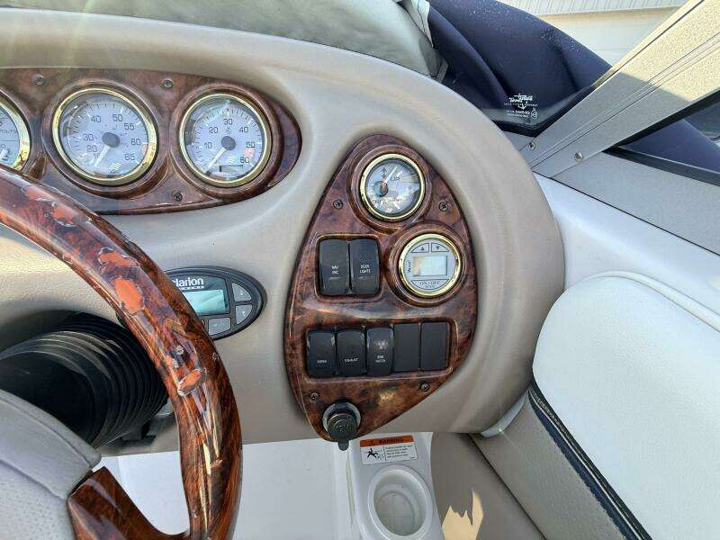 22ft Four Winns Yacht For Sale
