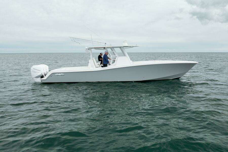 39ft Invincible Yacht For Sale