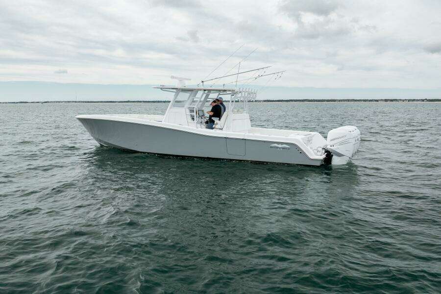 39ft Invincible Yacht For Sale