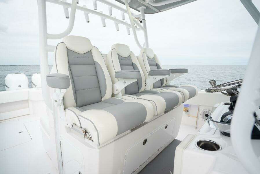 39ft Invincible Yacht For Sale