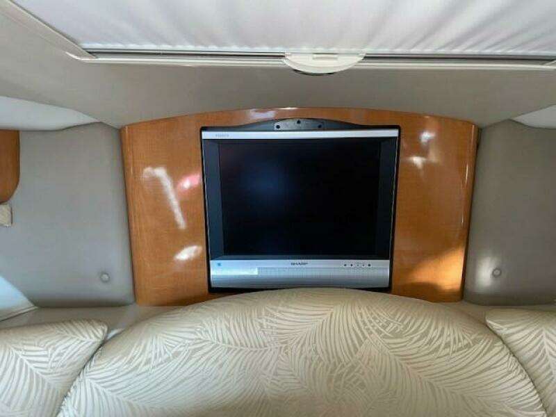 SeaHorse 33ft Chaparral Yacht For Sale