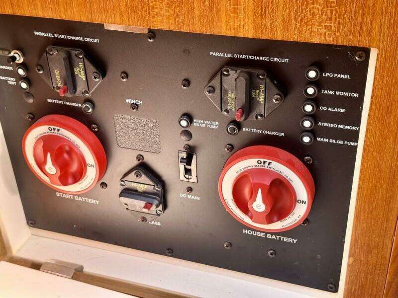 WINDEPENDENCE 38ft Hunter Yacht For Sale