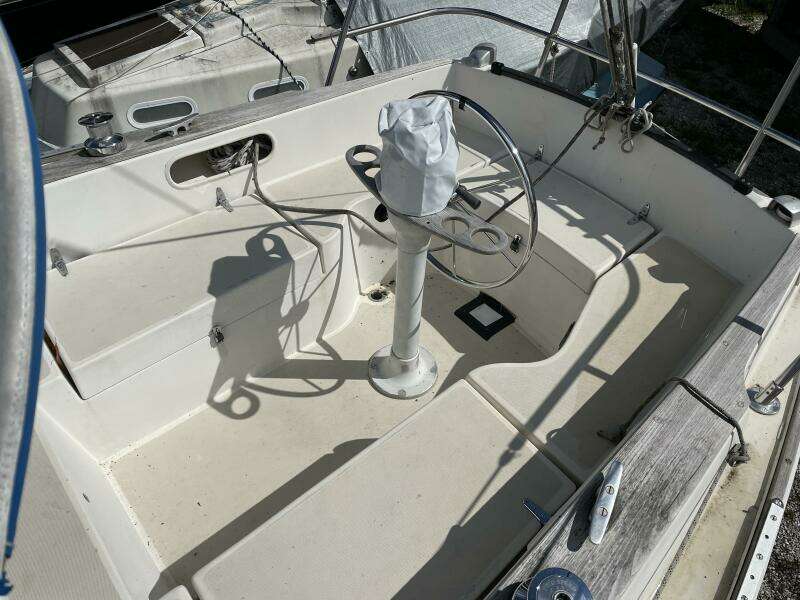 ARGO 28ft Sabre Yacht For Sale