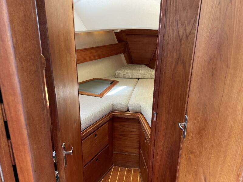 ARGO 28ft Sabre Yacht For Sale