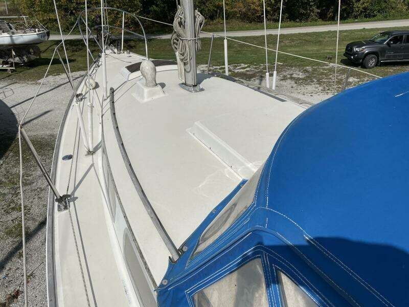 ARGO 28ft Sabre Yacht For Sale