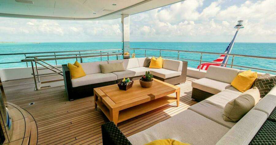 Bridge Deck Aft