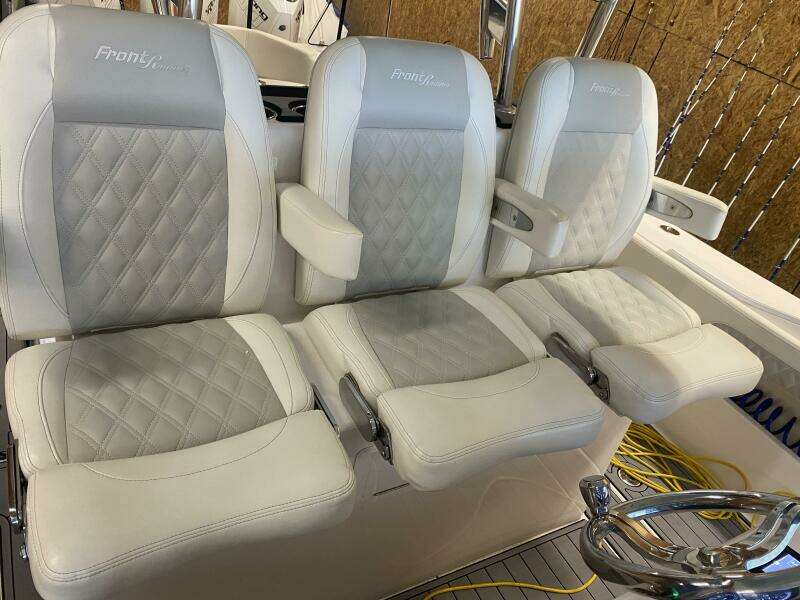 39ft Front Runner Yacht For Sale