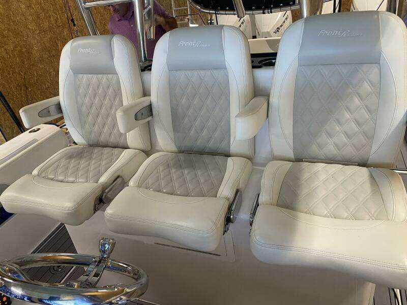 39ft Front Runner Yacht For Sale