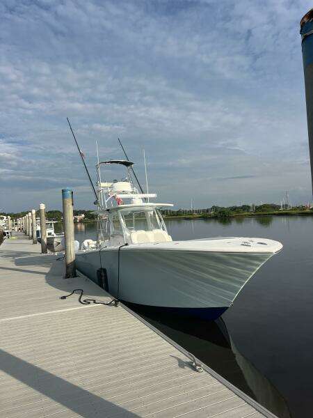 39ft Front Runner Yacht For Sale