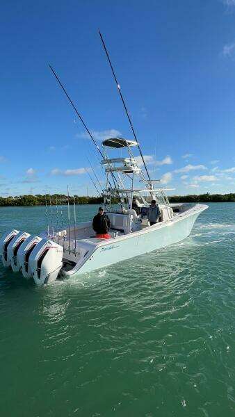 39ft Front Runner Yacht For Sale