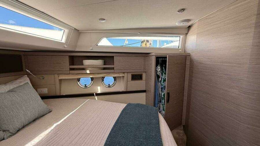 Electric Summer 48ft Greenline Yacht For Sale