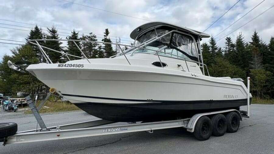 26ft Robalo Yacht For Sale