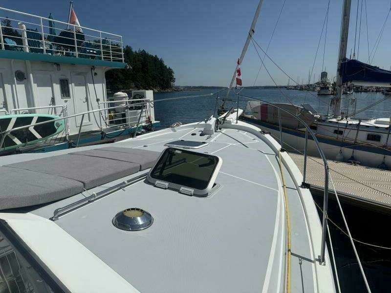 Shelter Belle 38ft Bayliner Yacht For Sale