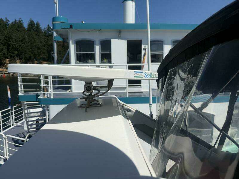 Shelter Belle 38ft Bayliner Yacht For Sale