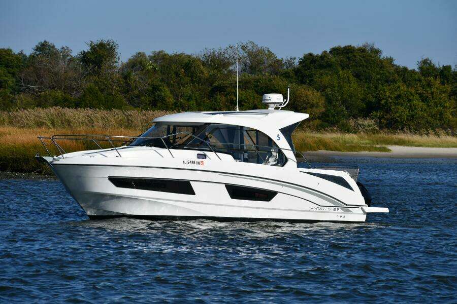 29ft Beneteau Yacht For Sale