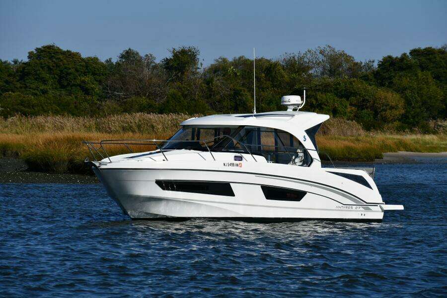 29ft Beneteau Yacht For Sale