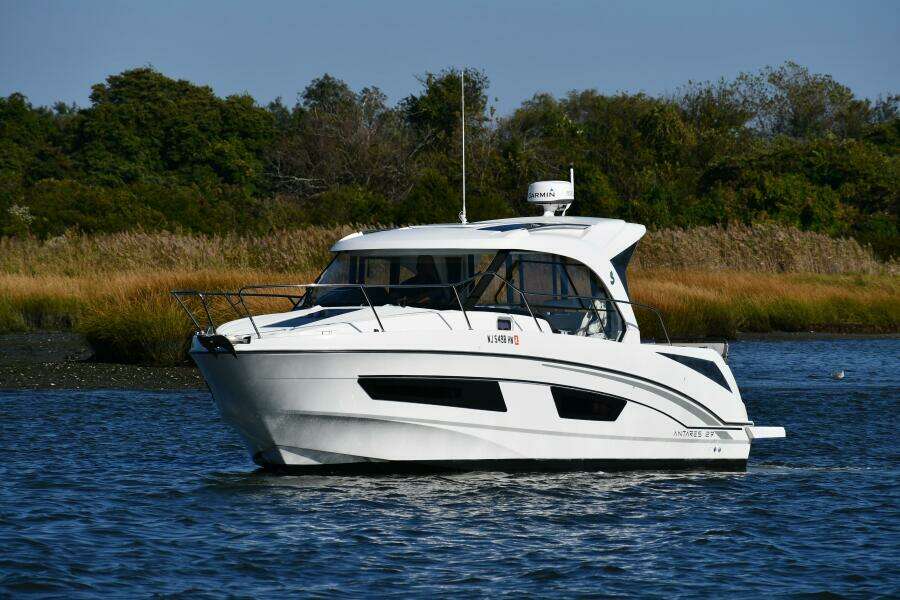 29ft Beneteau Yacht For Sale