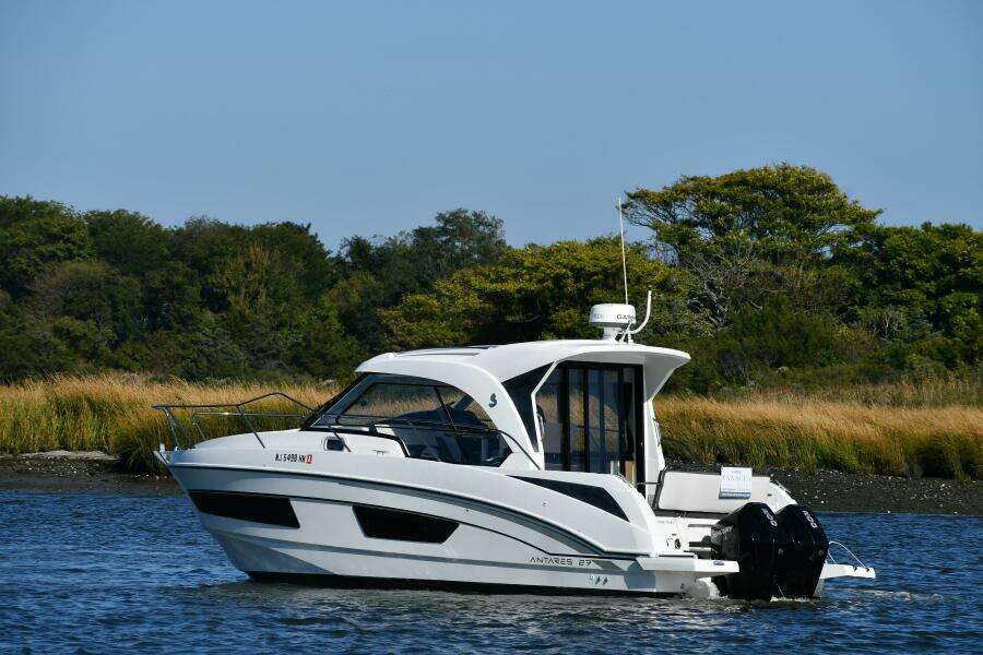 29ft Beneteau Yacht For Sale