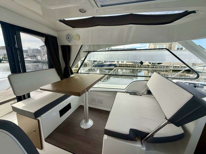 29ft Beneteau Yacht For Sale