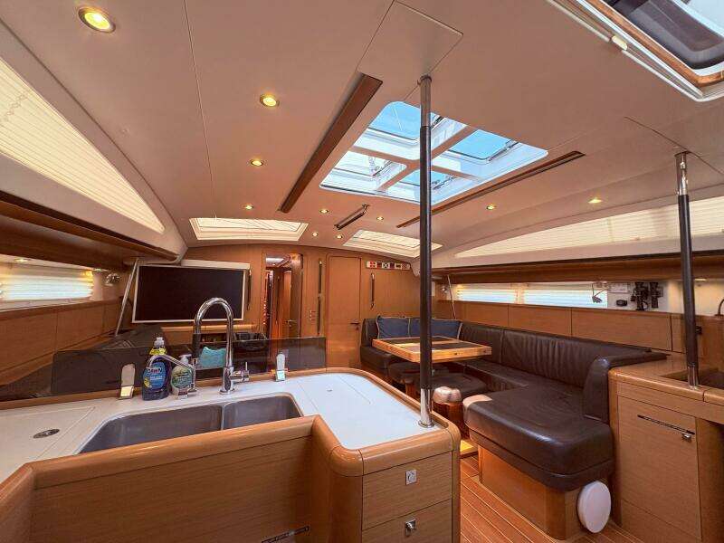 Remedy 57ft Jeanneau Yacht For Sale