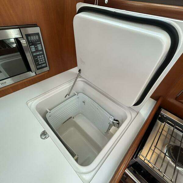 SeaCure 36ft Beneteau Yacht For Sale