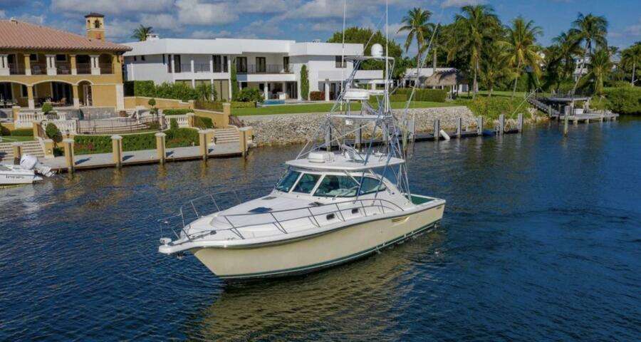 Brown Eyed Girl 38ft Pursuit Yacht For Sale