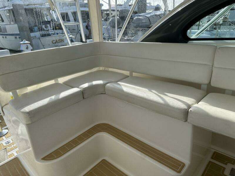 Brown Eyed Girl 38ft Pursuit Yacht For Sale