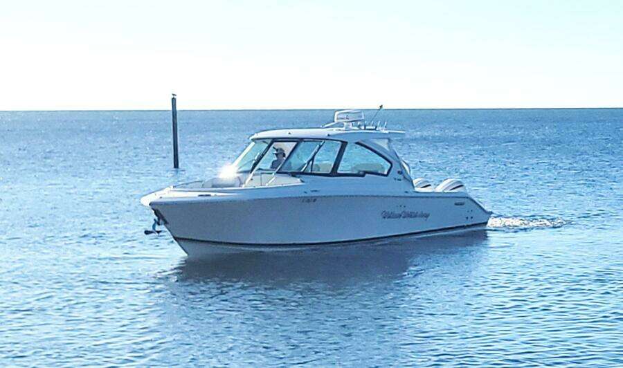 32ft Pursuit Yacht For Sale