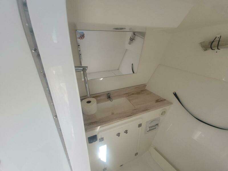 32ft Pursuit Yacht For Sale