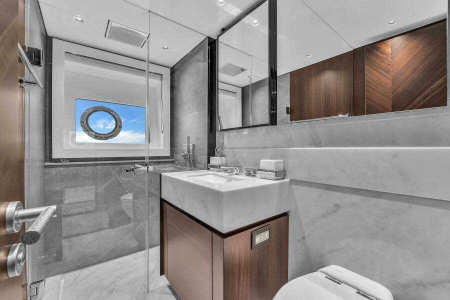 WORTH THE WAIT 90ft Sunseeker Yacht For Sale