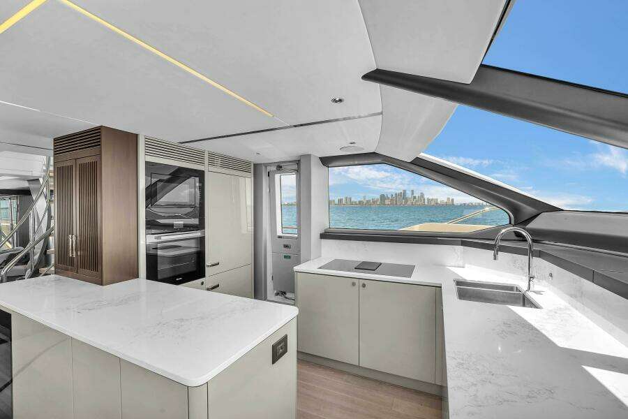 WORTH THE WAIT 90ft Sunseeker Yacht For Sale