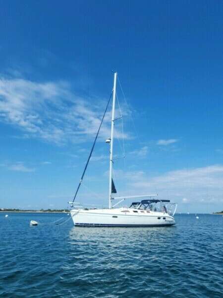 Seaquel 37ft Hunter Yacht For Sale