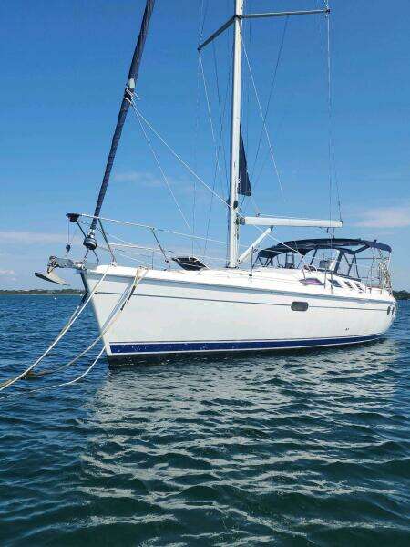 Seaquel 37ft Hunter Yacht For Sale