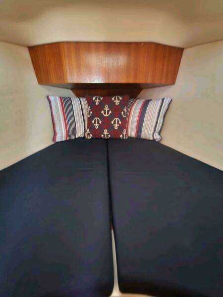 Seaquel 37ft Hunter Yacht For Sale