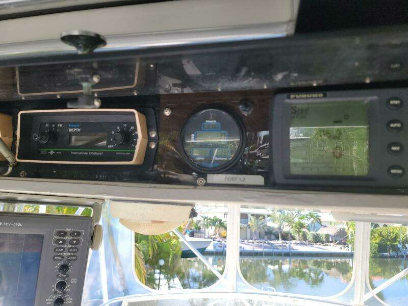 Trophy Hunter 50ft Bertram Yacht For Sale