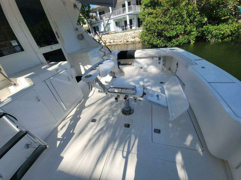 Trophy Hunter 50ft Bertram Yacht For Sale