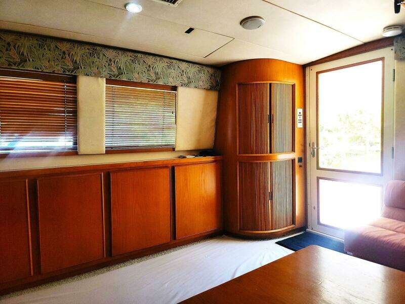 Trophy Hunter 50ft Bertram Yacht For Sale