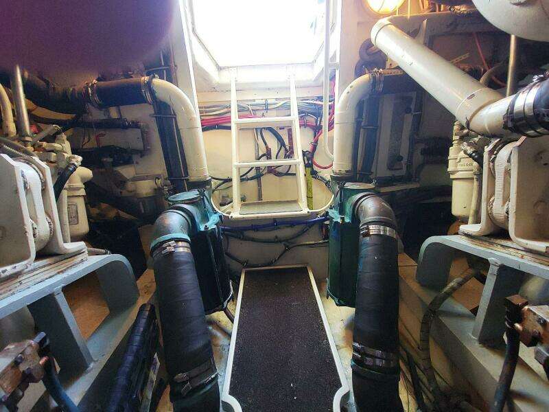 Trophy Hunter 50ft Bertram Yacht For Sale