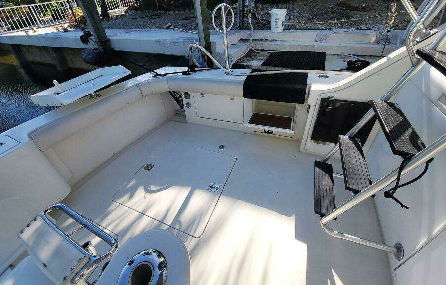 Trophy Hunter 50ft Bertram Yacht For Sale
