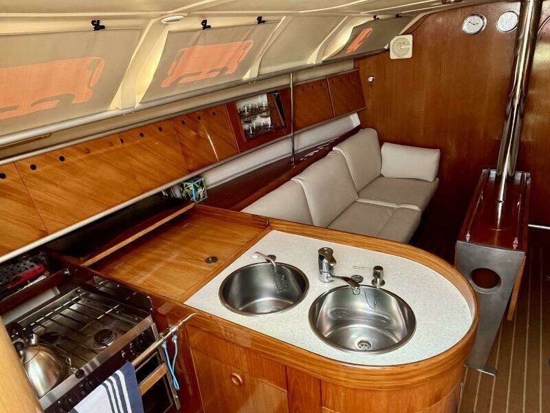 Marianne 38ft Beneteau Yacht For Sale
