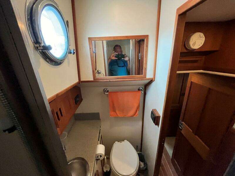 Dinky Dau 42ft Nordic Tugs Yacht For Sale