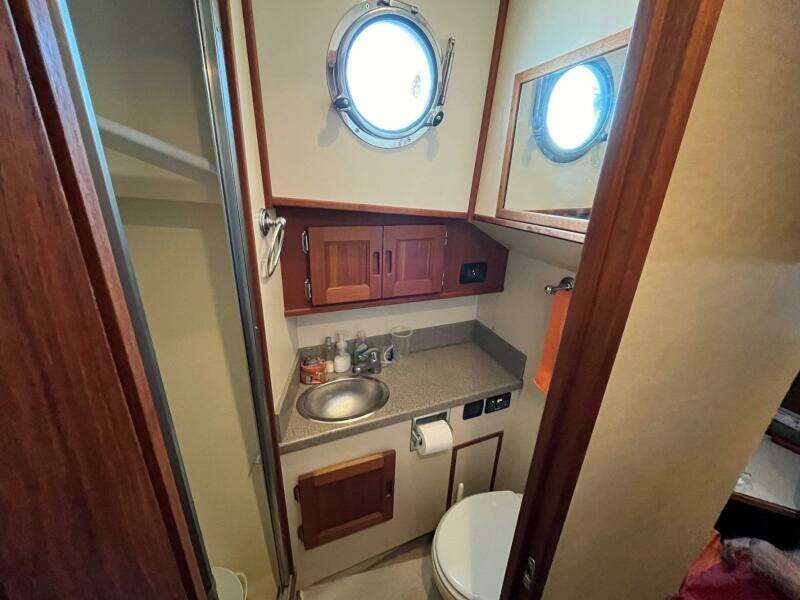 Dinky Dau 42ft Nordic Tugs Yacht For Sale