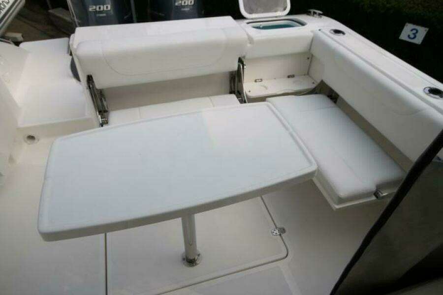 27ft Pursuit Yacht For Sale