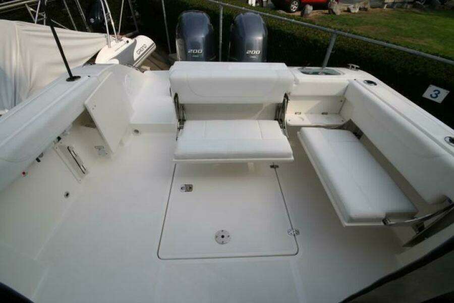 27ft Pursuit Yacht For Sale