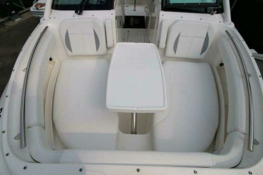 27ft Pursuit Yacht For Sale