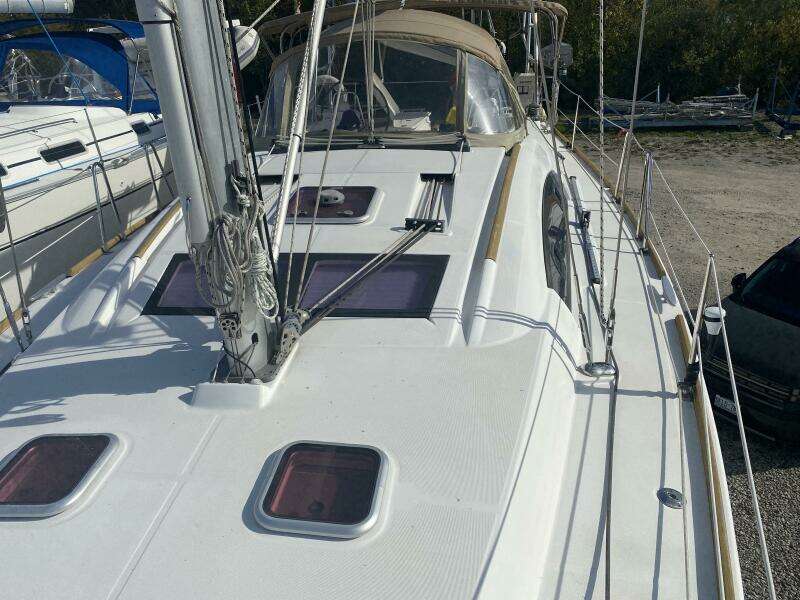 J Ouvert 43ft Beneteau Yacht For Sale